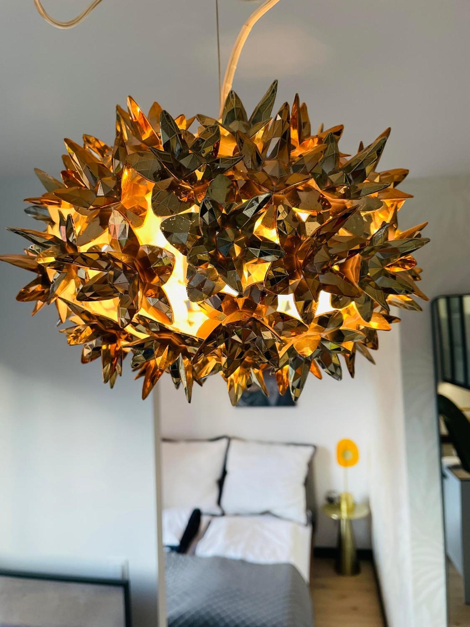 Apartment Piper Gold Targi